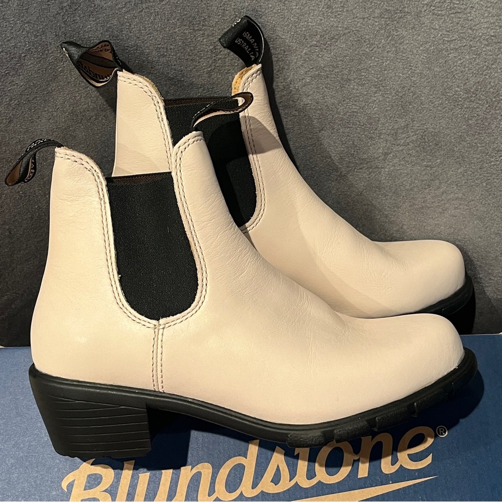 Blundstone Women’s Heeled Boots 2160 Pearl Size 7.5 US